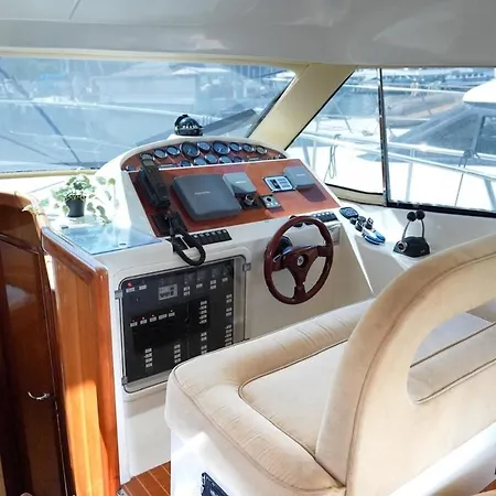 Yacht Experience In Harbour Båthotell Monte Carlo