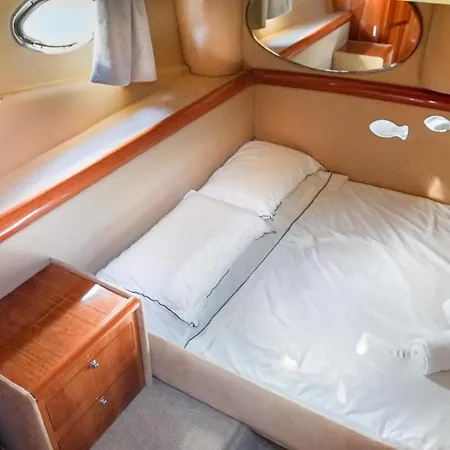 Båthotell Yacht Experience In Harbour