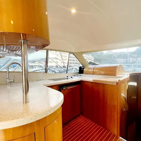 Botel Yacht Experience In Harbour *