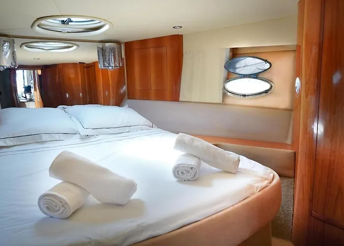 Botel Yacht Experience In Harbour