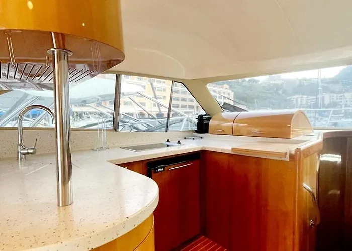 Tekne Yacht Experience In Harbour *